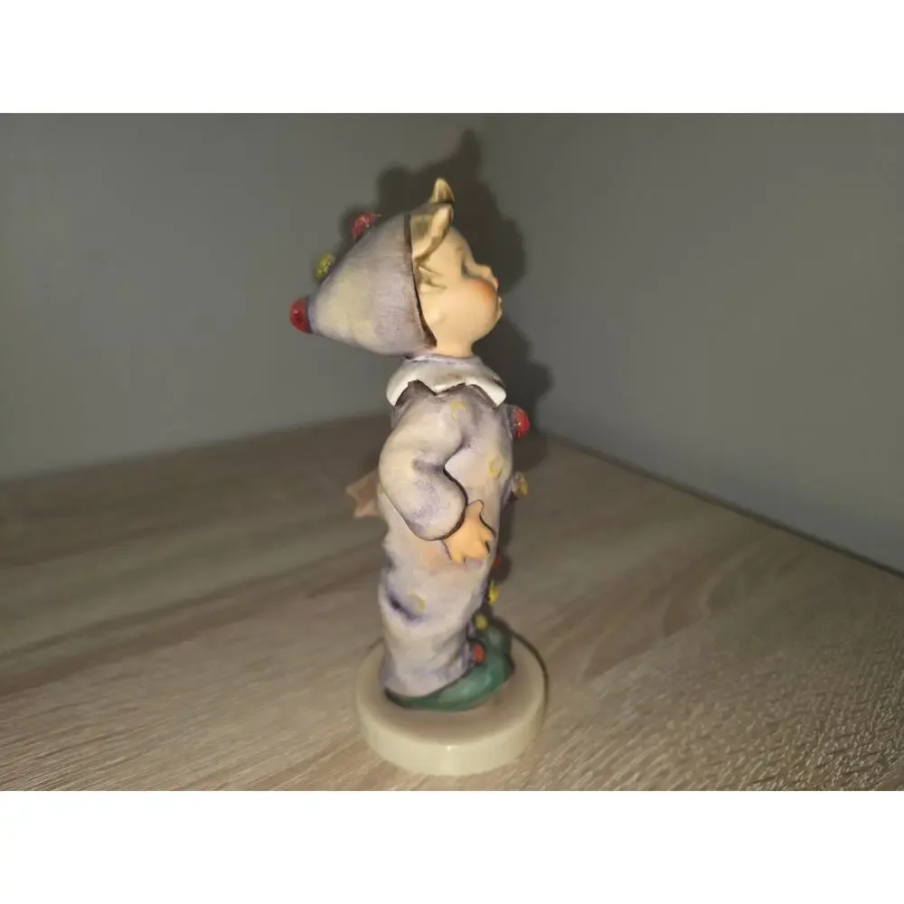 Vintage Hummel Figurine 